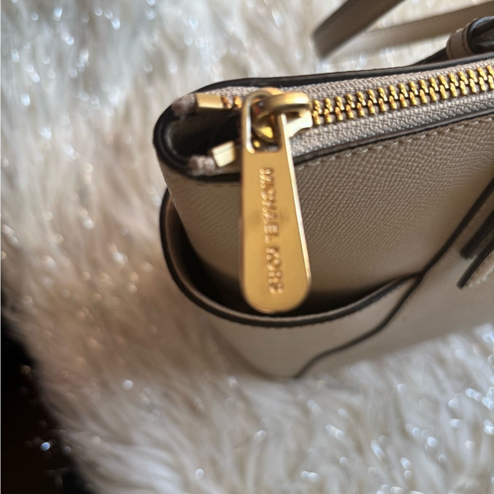 Michael Kors Jet Set East West Top Zip Tote beige cream Saffiano Leather - Picture 5 of 10